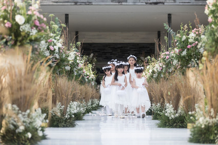 Elegant floral destination wedding in Bali