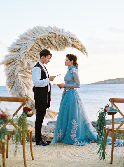 Pampas grass moon ceremony decor