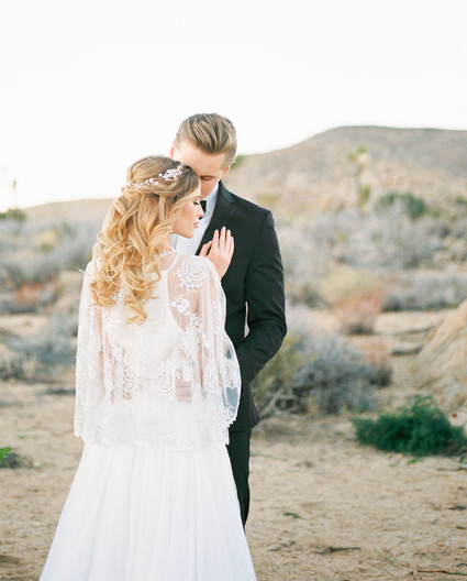 Elegant desert wedding in Joshua Tree Inspiration