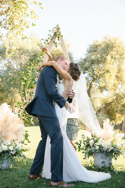 Rustic modern barn wedding at Greengate Ranch in SLO