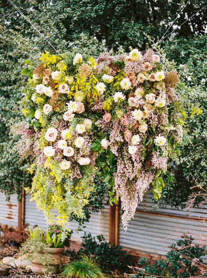 Glam spring garden wedding ideas