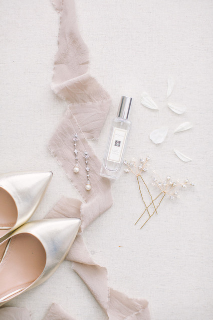 Whimsical greenhouse wedding at Shelldance Orchid Gardens