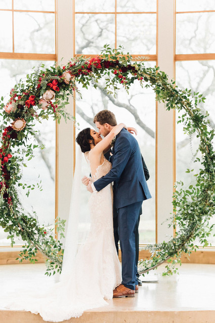 Jewel tone winter wedding at Canyonwood Ridge in Austin