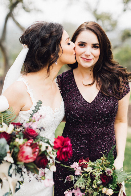 Jewel tone winter wedding at Canyonwood Ridge in Austin