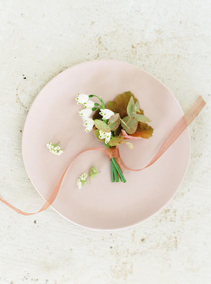 Peachy natural Austin summer wedding ideas at Garden Grove