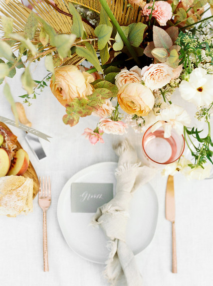 Peachy natural Austin summer wedding ideas at Garden Grove Inspiration