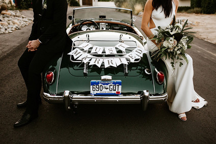 Classic modern Palm Springs wedding at the Avalon