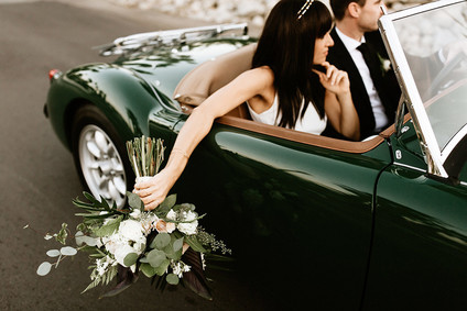 Classic modern Palm Springs wedding at the Avalon