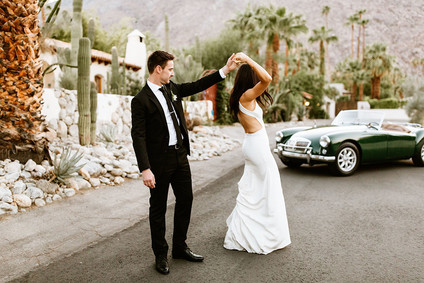 Classic modern Palm Springs wedding at the Avalon
