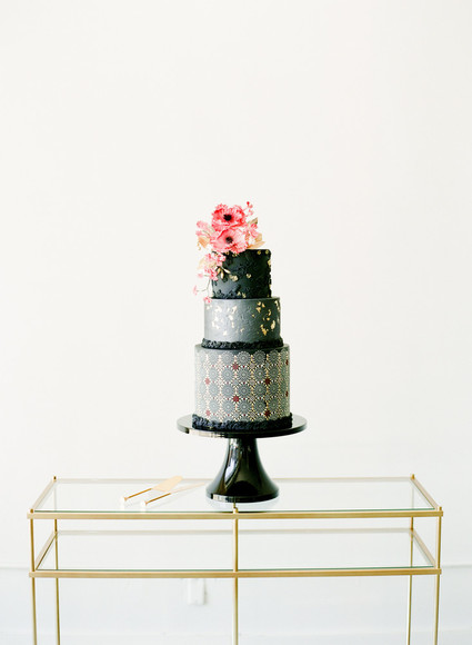 Black and mauve wedding inspiration at Slate Event Space in St Louis