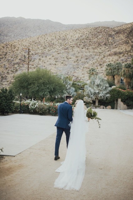 Tropical earth tone Palm Springs wedding at Colony 29