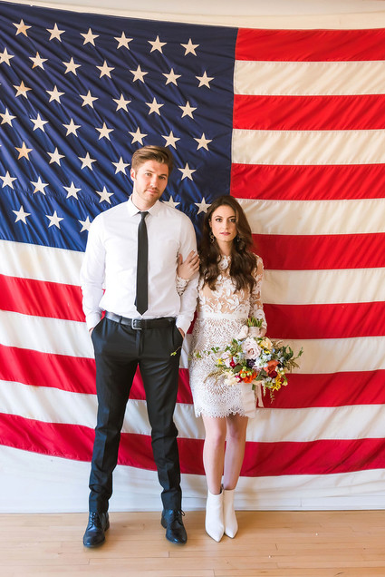 Stylish Detroit engagement photos