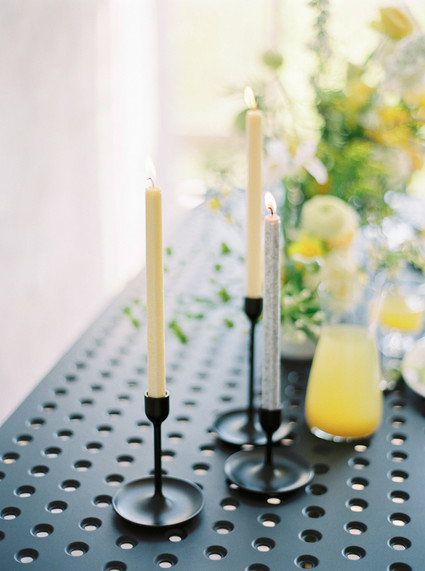 Modern summer wedding inspiration in yellow tones