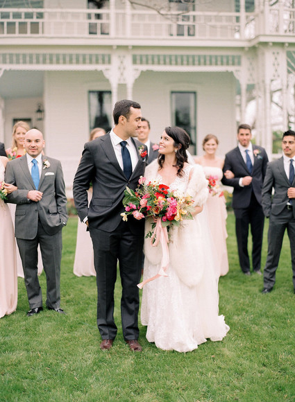 Colorful spring Texas wedding with Mexican details