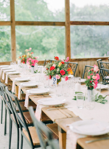 Colorful spring Texas wedding with Mexican details