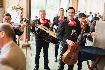 Colorful spring Texas wedding with Mexican details