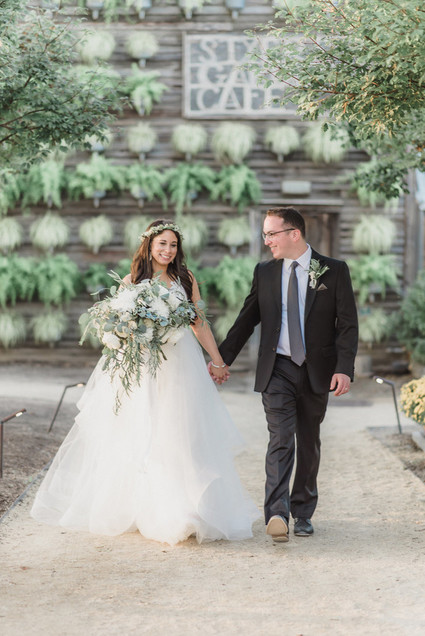 Rustic modern Jewish wedding at Terrain