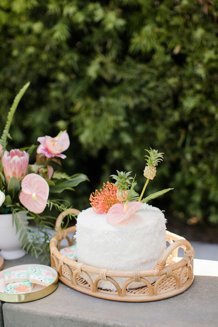 Modern Moana pool party from Beijos Events