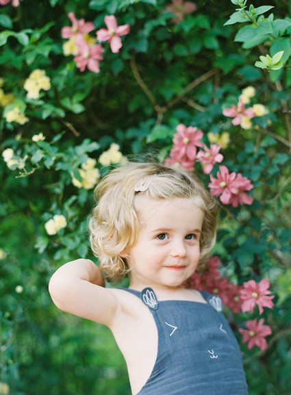 Family photos in the English Countryside by Jen Huang