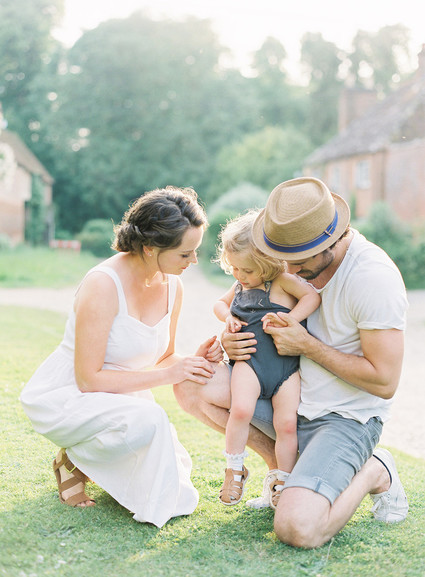 Family photos in the English Countryside by Jen Huang