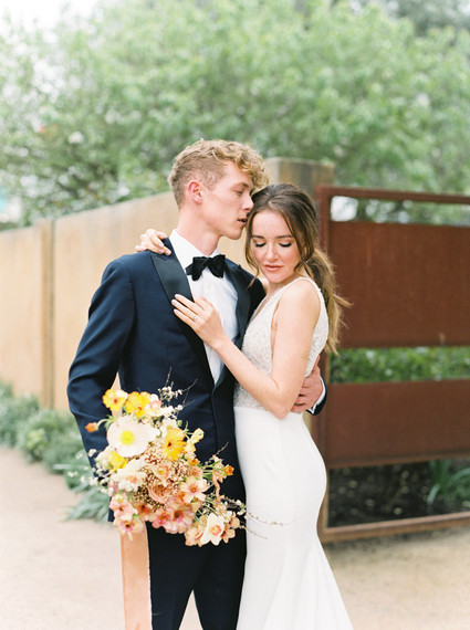 On trend now, a tamarind and pink wedding editorial in Sonoma CA