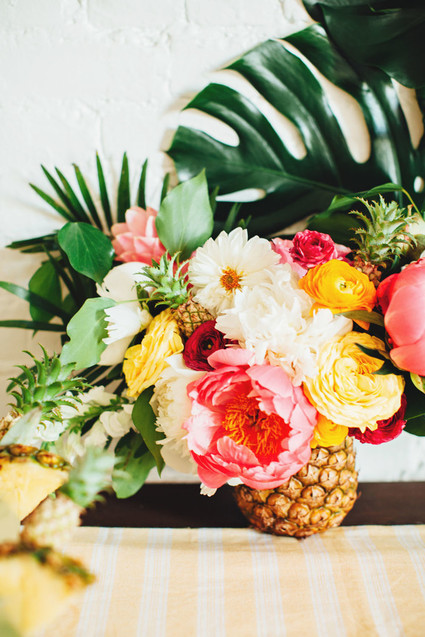 How to throw a super cute pool party bachelorette party