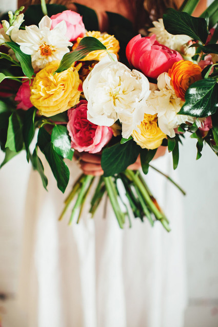 How to throw a super cute pool party bachelorette party