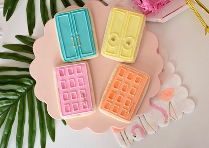 Palm Springs themed birthday party with THE Pink Door