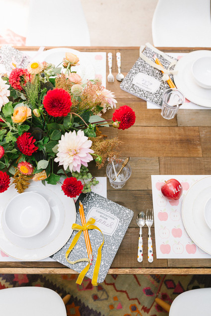 Modern back-to-school party from Beijos Events Inspiration