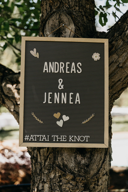 A stylish, thoughtful backyard wedding for $10K on 100 Layer Cake Inspiration