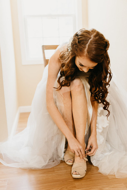 A stylish, thoughtful backyard wedding for $10K on 100 Layer Cake Inspiration