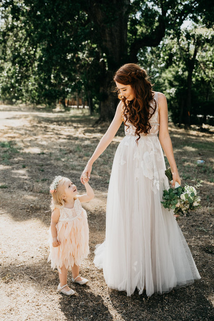 A stylish, thoughtful backyard wedding for $10K on 100 Layer Cake Inspiration