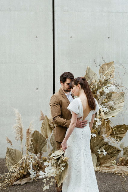Modern french tropical wedding ideas with dried flowers