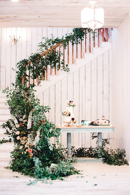 Gorgeous fine art fall wedding at the White Sparrow Barn in Dallas