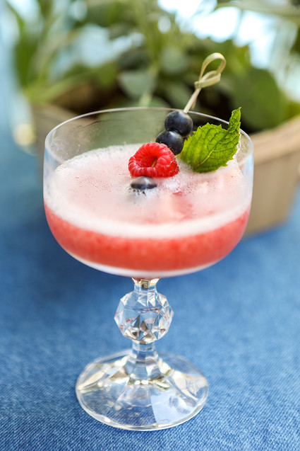 Burger themed baby shower for