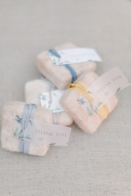 Apple orchard wedding inspiration in Mont Saint Hilaire, Quebec Inspiration