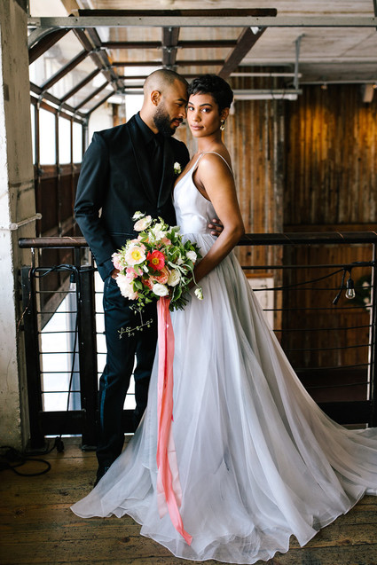 How to mix paper flowers with real flowers for the most beautiful bouquet