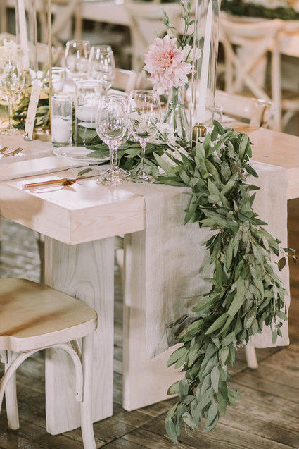 Green table garland