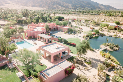 An all pink Palm Springs wedding (and venue!) with copper and pampas grass