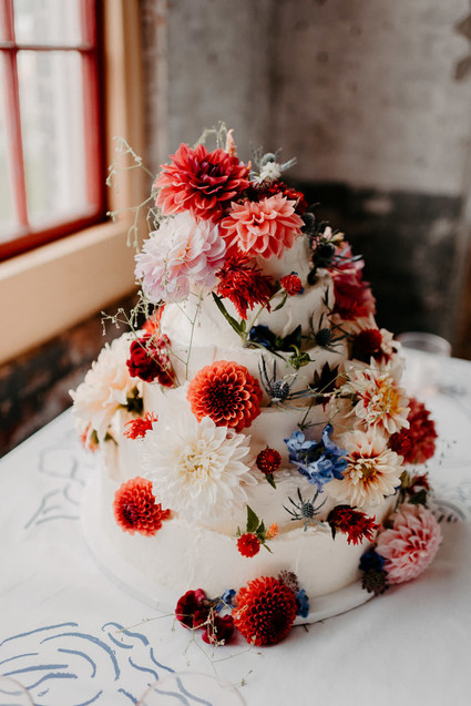 Super floral fall wedding cake