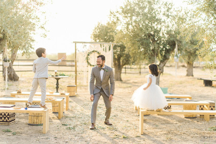 Intimate vow renewal with the couple's children in Portugal Inspiration