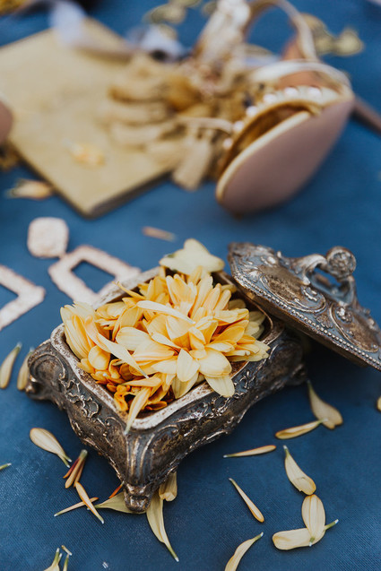 A stylish fall Italian wedding with an insanely gorgeous cake