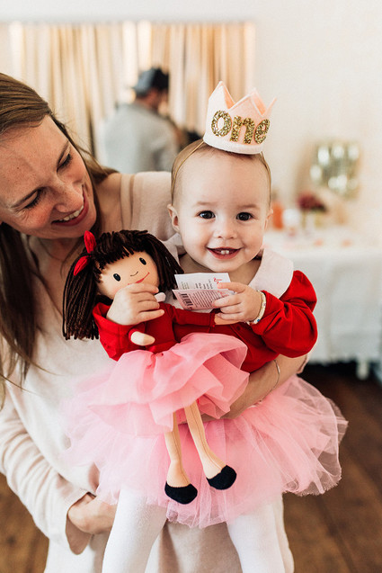 Lola Dutch first birthday party