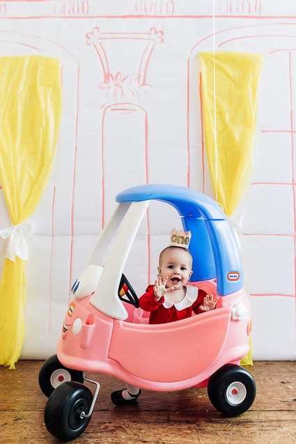 Lola Dutch first birthday party