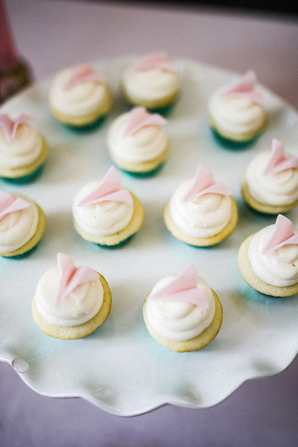 Emerald and pink travel inspired wedding at the USC University Club