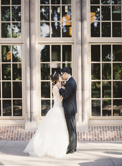 Emerald and pink travel inspired wedding at the USC University Club