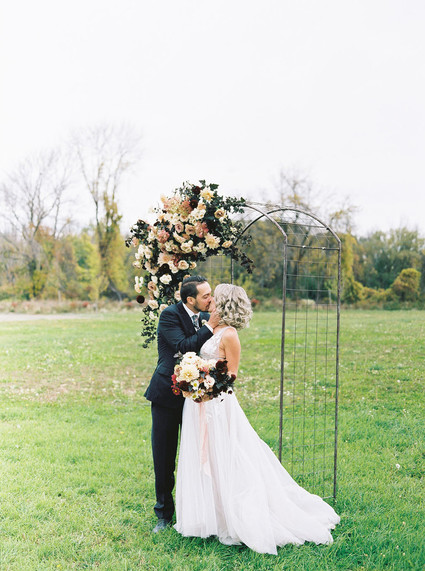Amazing winter wedding fashion and bridal party style Inspiration