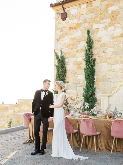Ochre and mauve sunset elegance at Malibu Rocky Oaks Inspiration