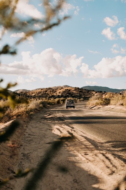 Ultra chic Joshua Tree wedding at Rimrock Ranch on 100 Layer Cake Inspiration