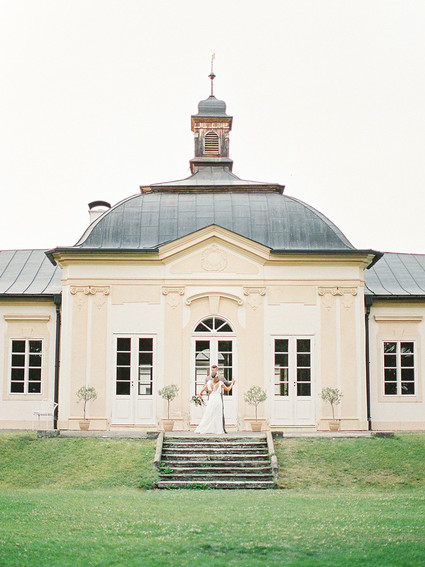 Sweet spring countryside wedding at Castle Bon Repos outside of Prague